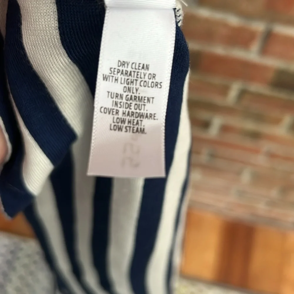 St. John size 14 navy white striped skirt - Picture 8 of 8